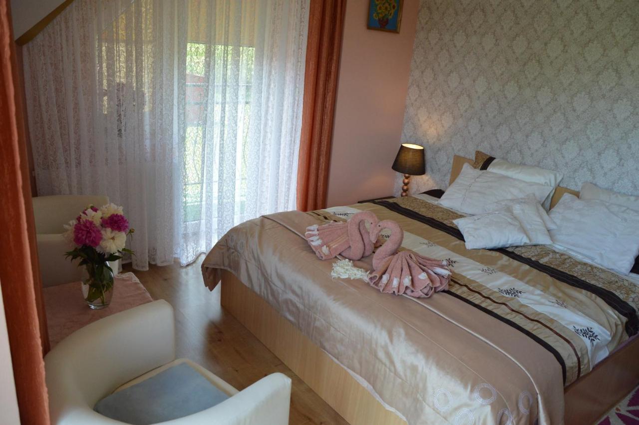 Homestay Amel Orawa